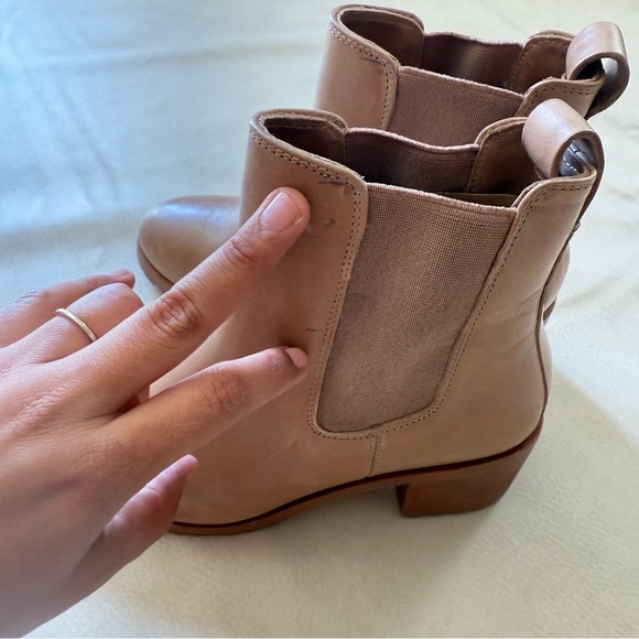 Nisolo Ana Go-To Heeled Chelsea Boot - Picture 11 of 14